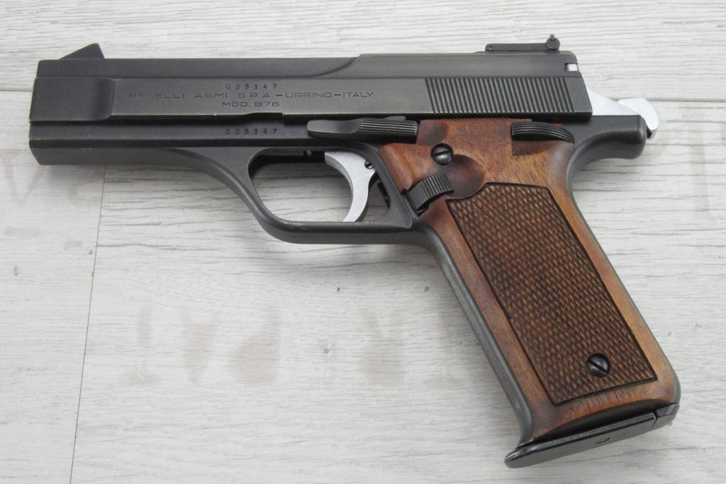 Abbildung: Benelli B76 Sport