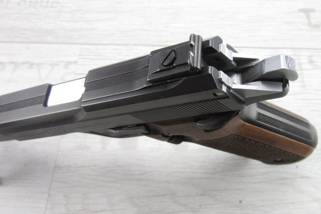 Abbildung: Benelli B76 Sport