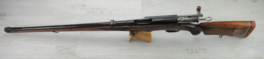 Abbildung: Waffenwerke Bern K11 Stutzen